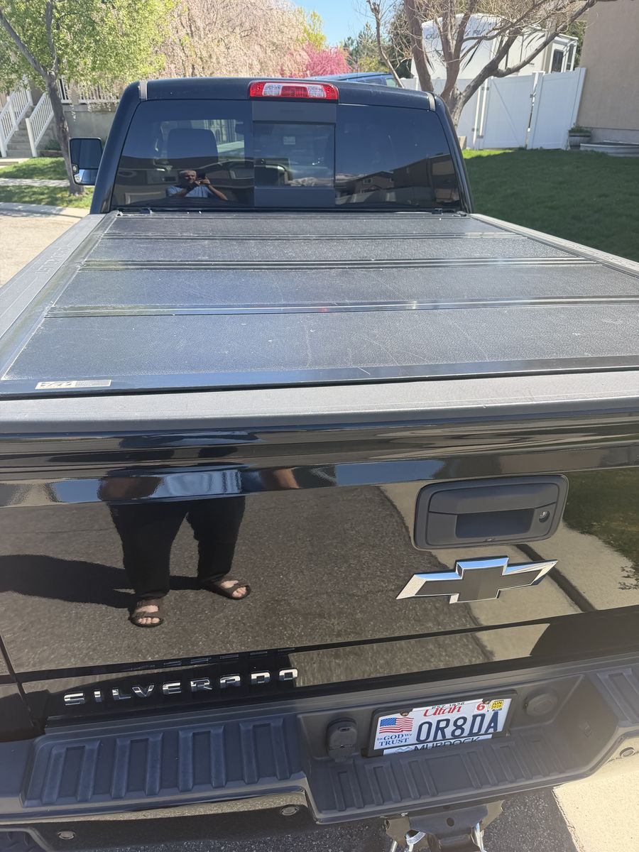 Folding Truck Bed Cover 6.5' Chevrolet