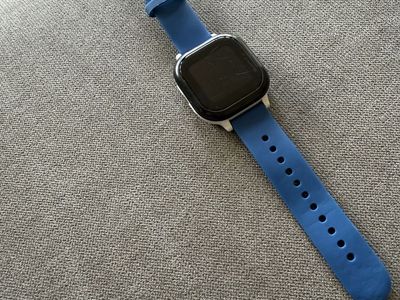 Verizon gizzmo watch and charger