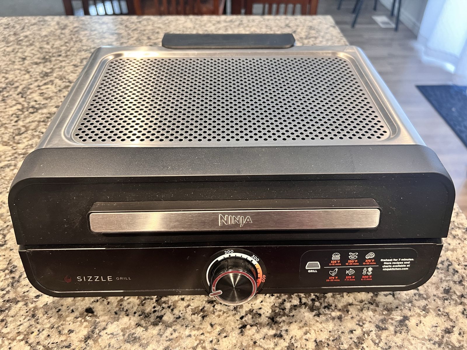Ninja Sizzle GR100 Indoor Grill