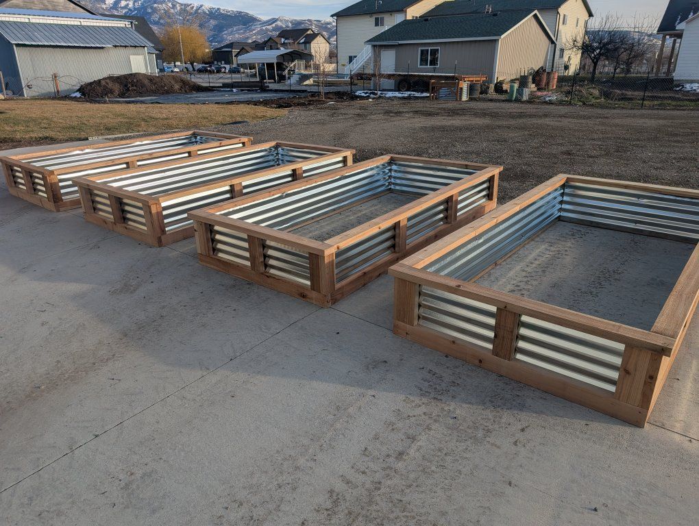 Custom Wood & Metal Raised Garden Beds - Various Sizes Available