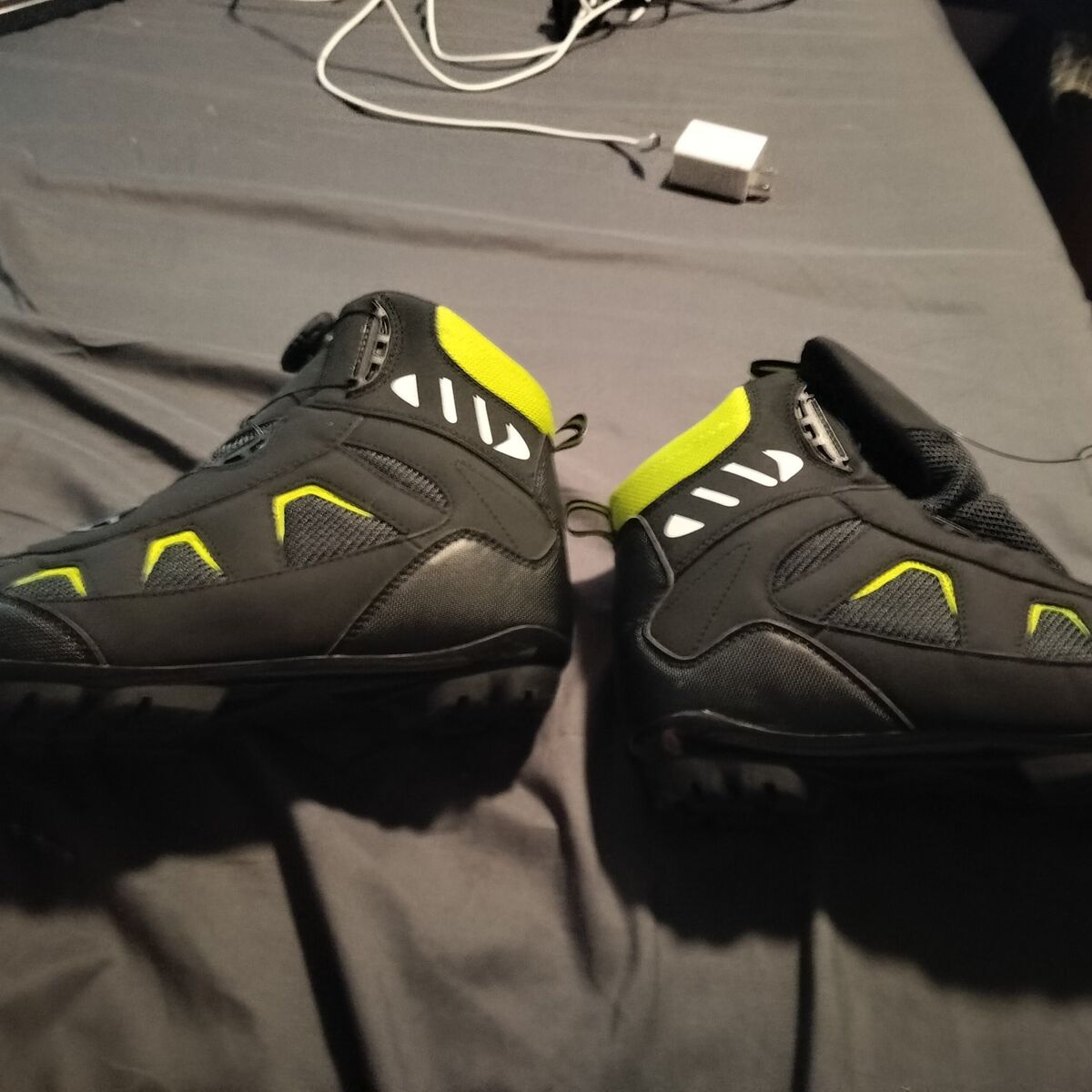 five sets of boots three pin NN SNS