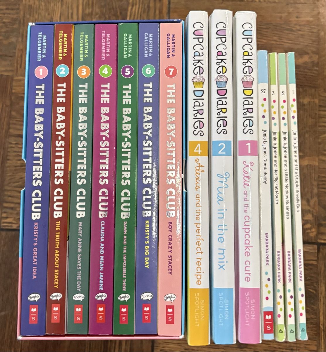 The Baby-Sitters Club Graphic Novel Box Set Books 1-7 plus Cupcake Diaries & Junie B. Jones Lot