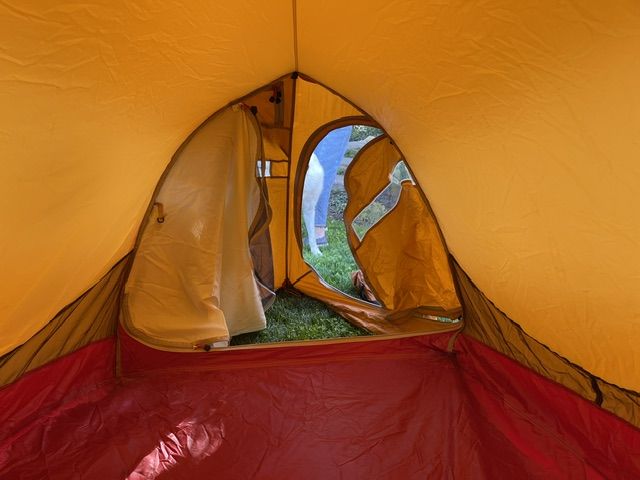Main image 3