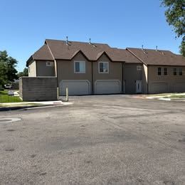 Harrow Villa Townhomes 3 bedroom 2.5 bath