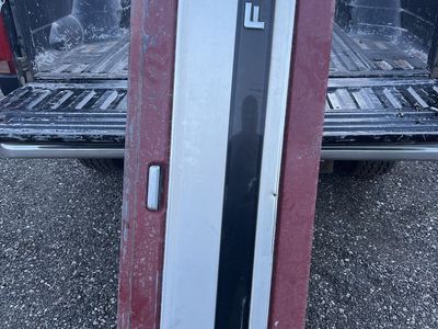 Ford F-150 Tailgate 1992-1997 with Letters & Handle (Red/Silver)