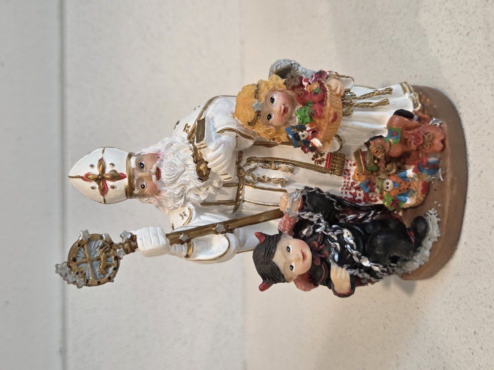 SC73 International Santa Clause