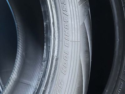 Llantas / Tires 225/60R18