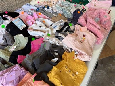 ISO Girls & Junior Girls Summer Clothes.