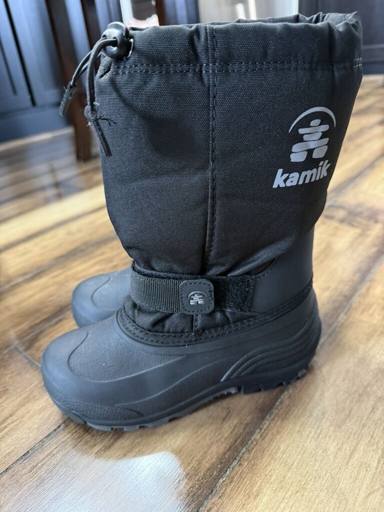 Boys Snow Boots Size 3