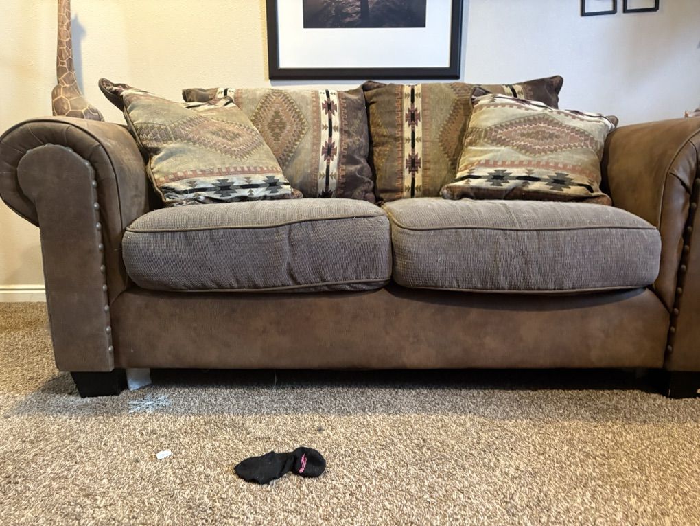 Main image 6