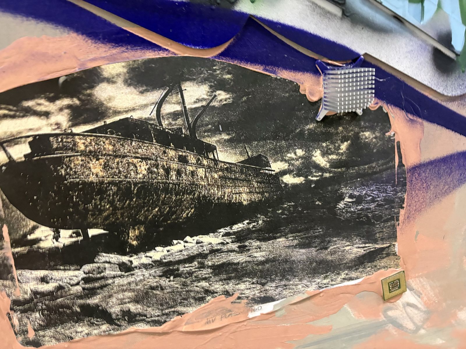 Main image 12