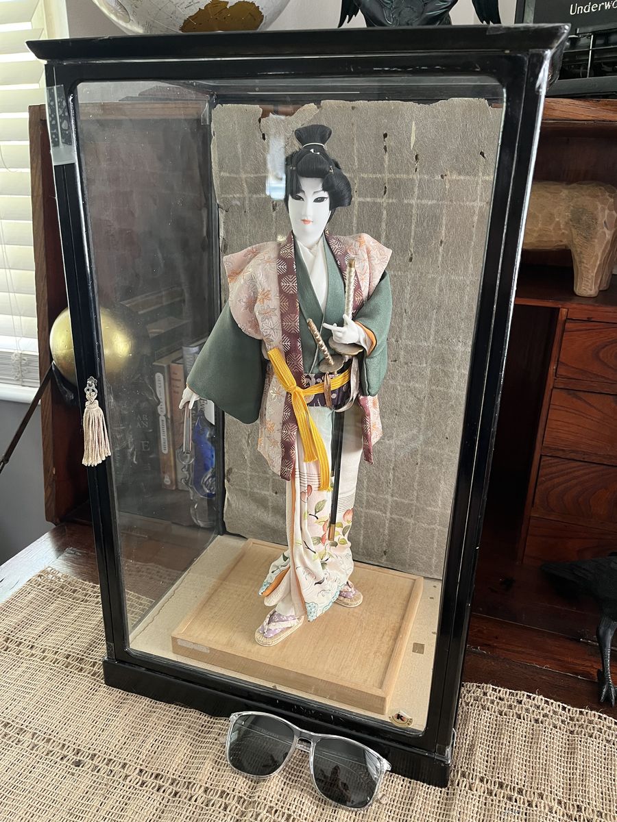 Main image 4