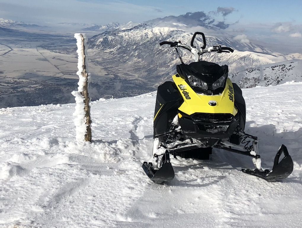 2017 Ski-doo Summit 850