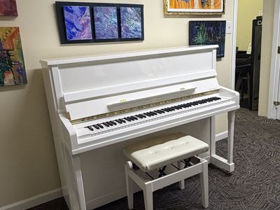 PIANO NEW WHITE STUDIO UPRIGHT 48" W/BENCH