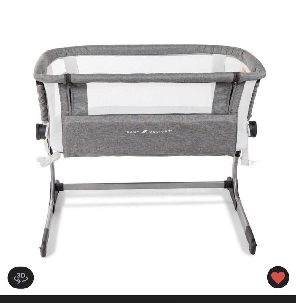 Baby Delight Beside Me Dreamer Bassinet