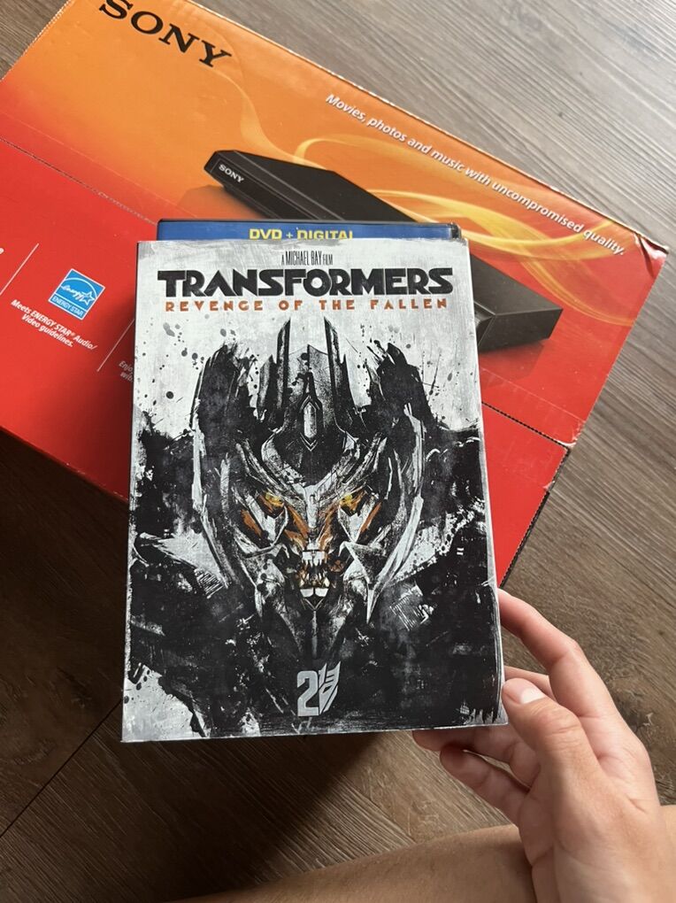 TRANSFORMERS REVENGE OF THE FALLEN