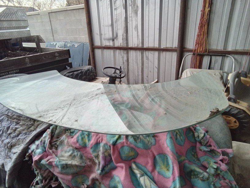 Windshield for 1st Gen Dodge Ram