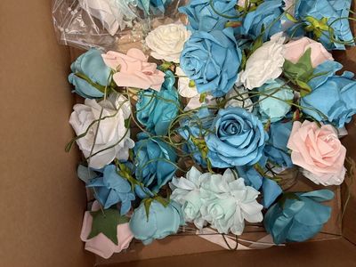 Teal & white wedding flowers & teal ties