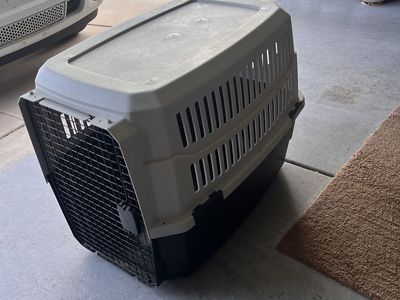XL Dog Kennel