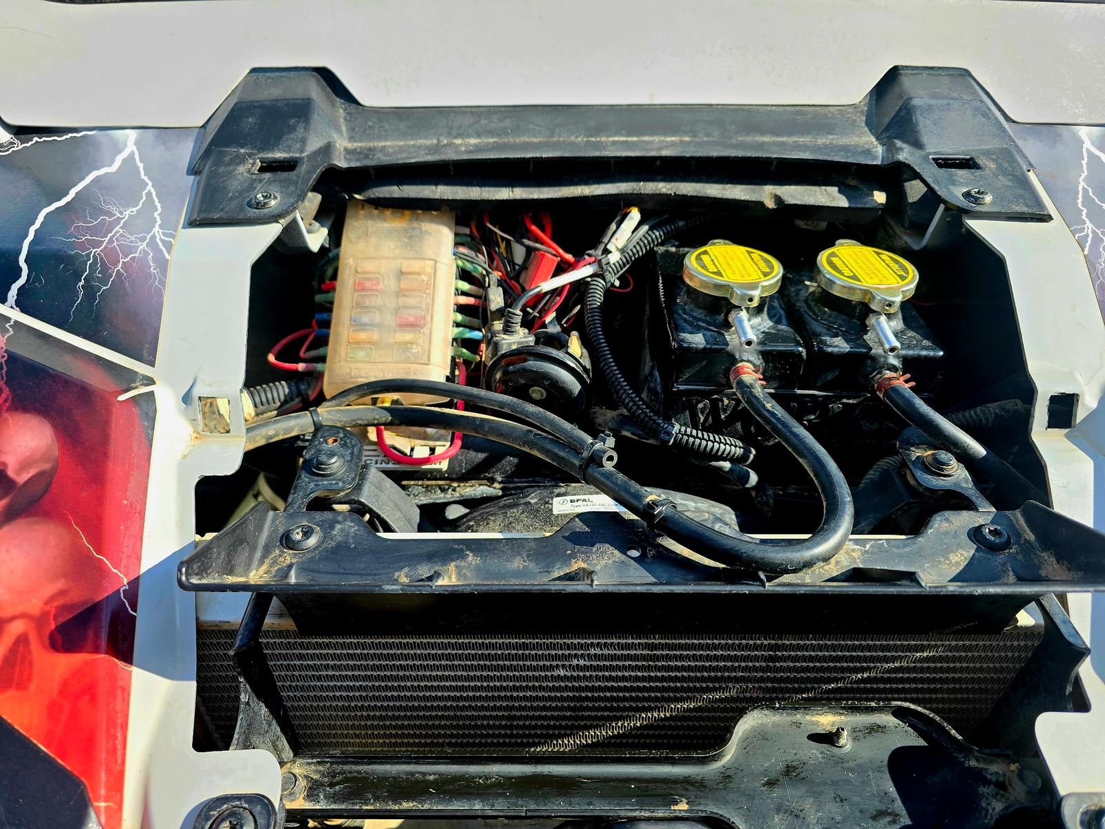 Main image 10