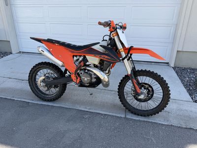 2020 KTM 300 XCW (XC-W TPI)