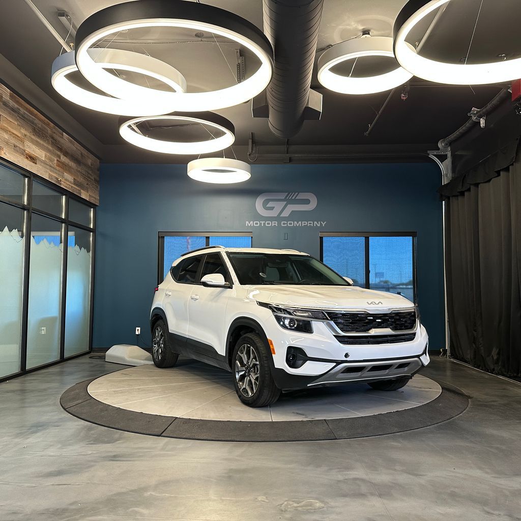 2023 Kia Seltos EX