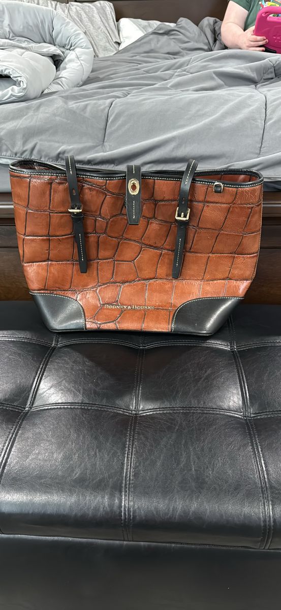 Dooney & Bourke Tote bag