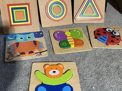 Wooden Puzzle Set - 7 colorful Puzzles for Toddlers Learning & Development
