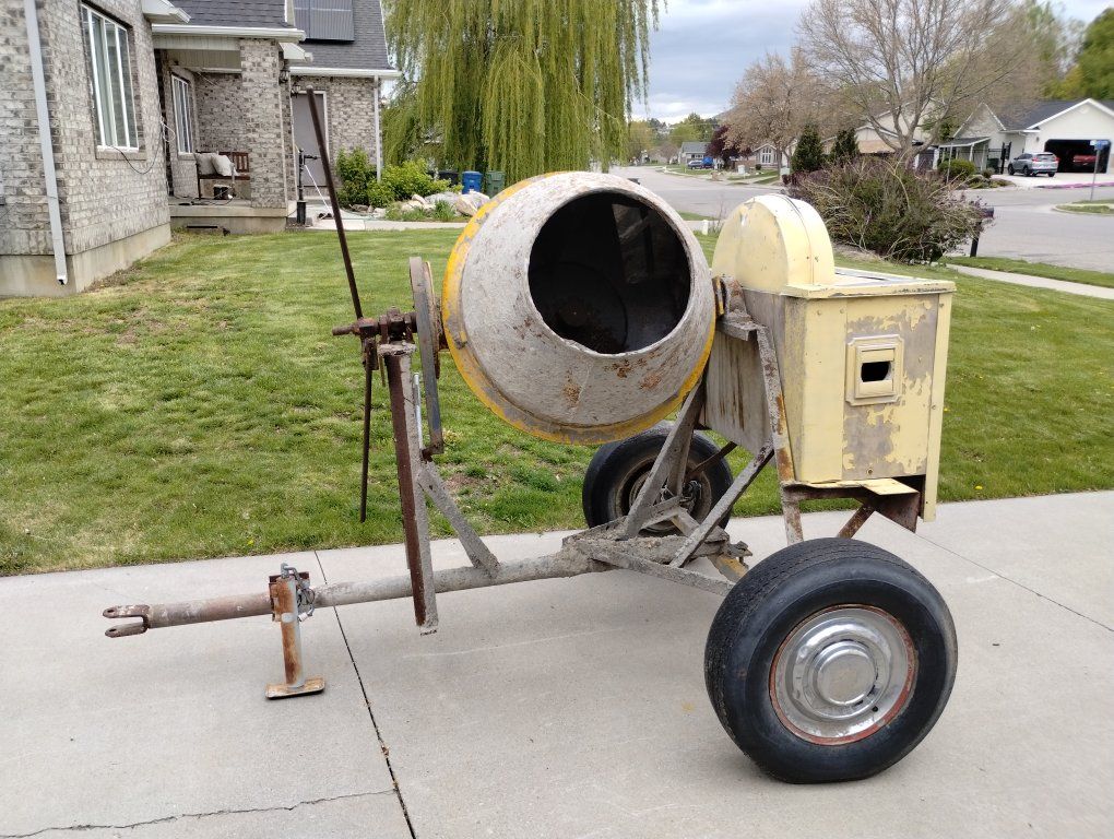 Used Concrete Mixer with Honda GX240 8.0 Engine - Portable Cement Mixer