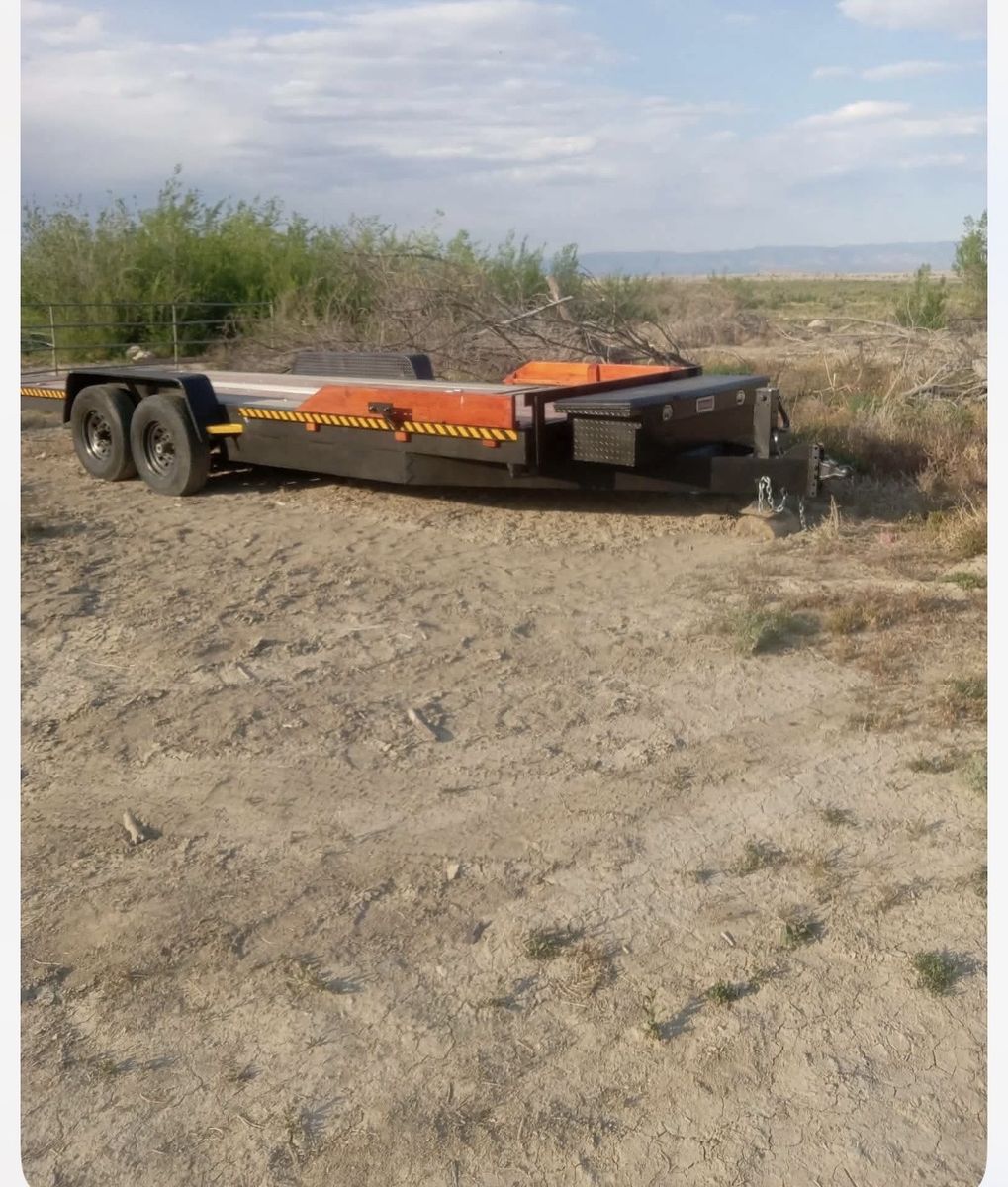 2022 Equipment Tilt Trailer 14k Lbs 20' Deck