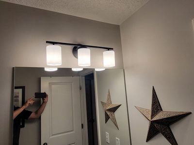 New bathroom vanity light - Black