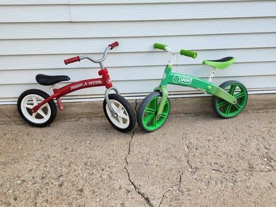 balance bike, veso, green, radio flyer, red,