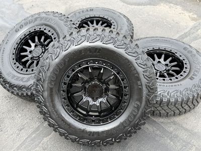 17 Lock 6 Lug 6x5.5 6x139 33 Goodyear 285/70R17