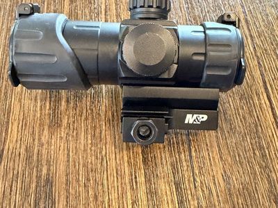 Smith & Wesson M&P Red/Green Dot Sight Scope with Picatinny Mount
