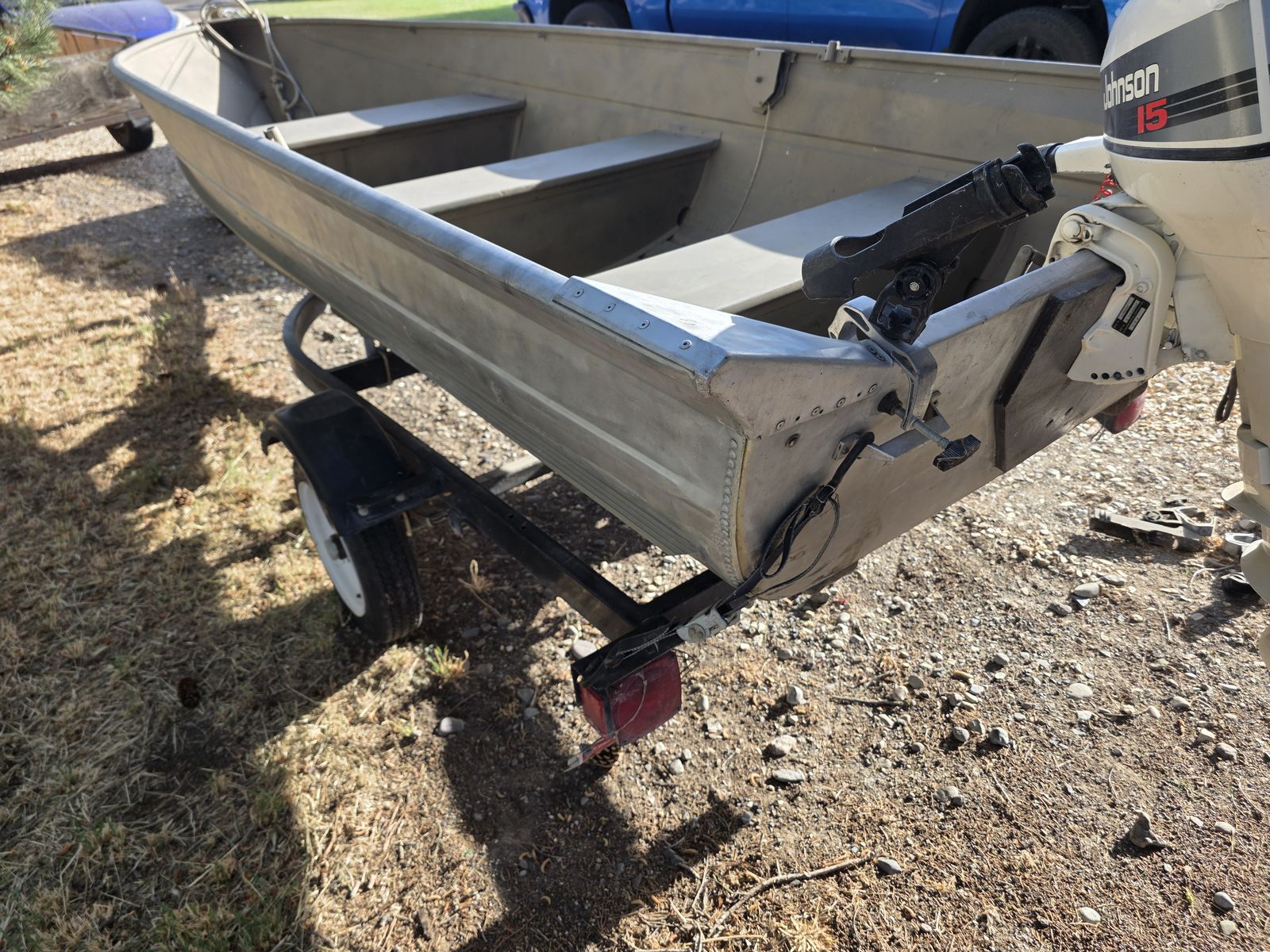 Aluminum boat