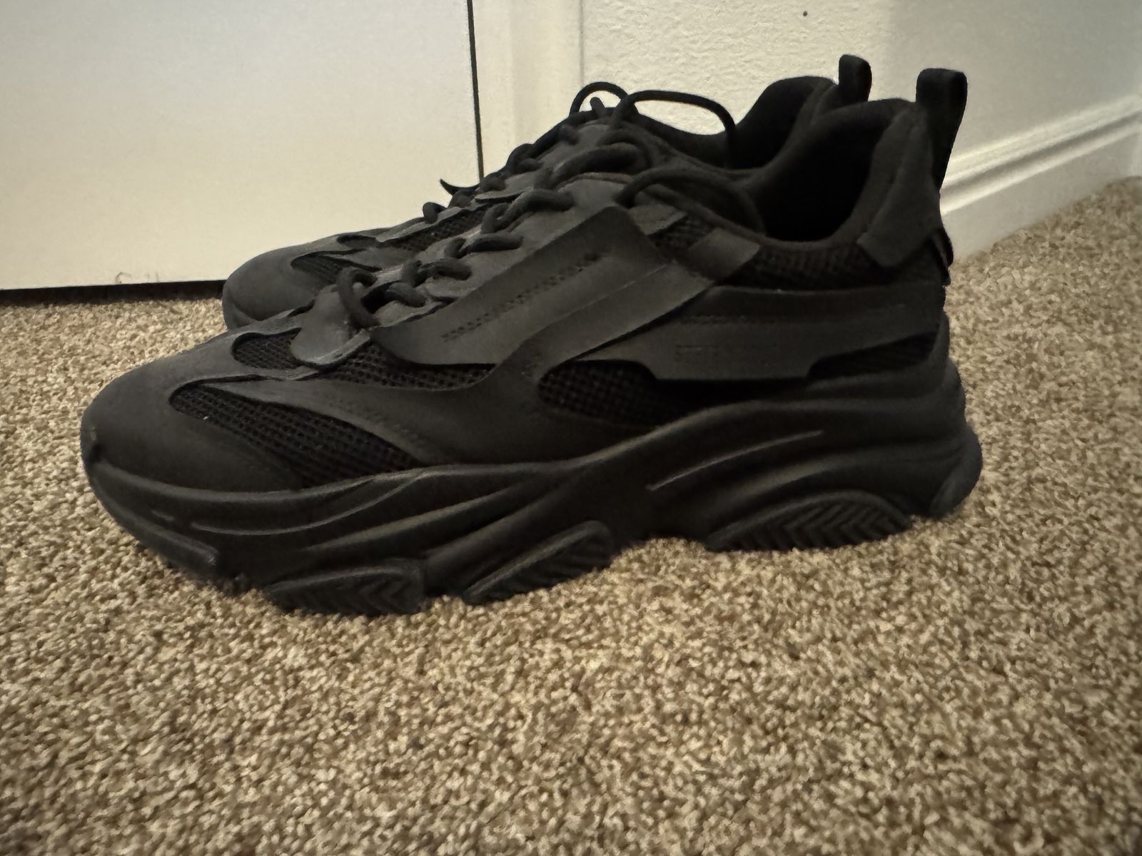 Steve Madden men shoe 
