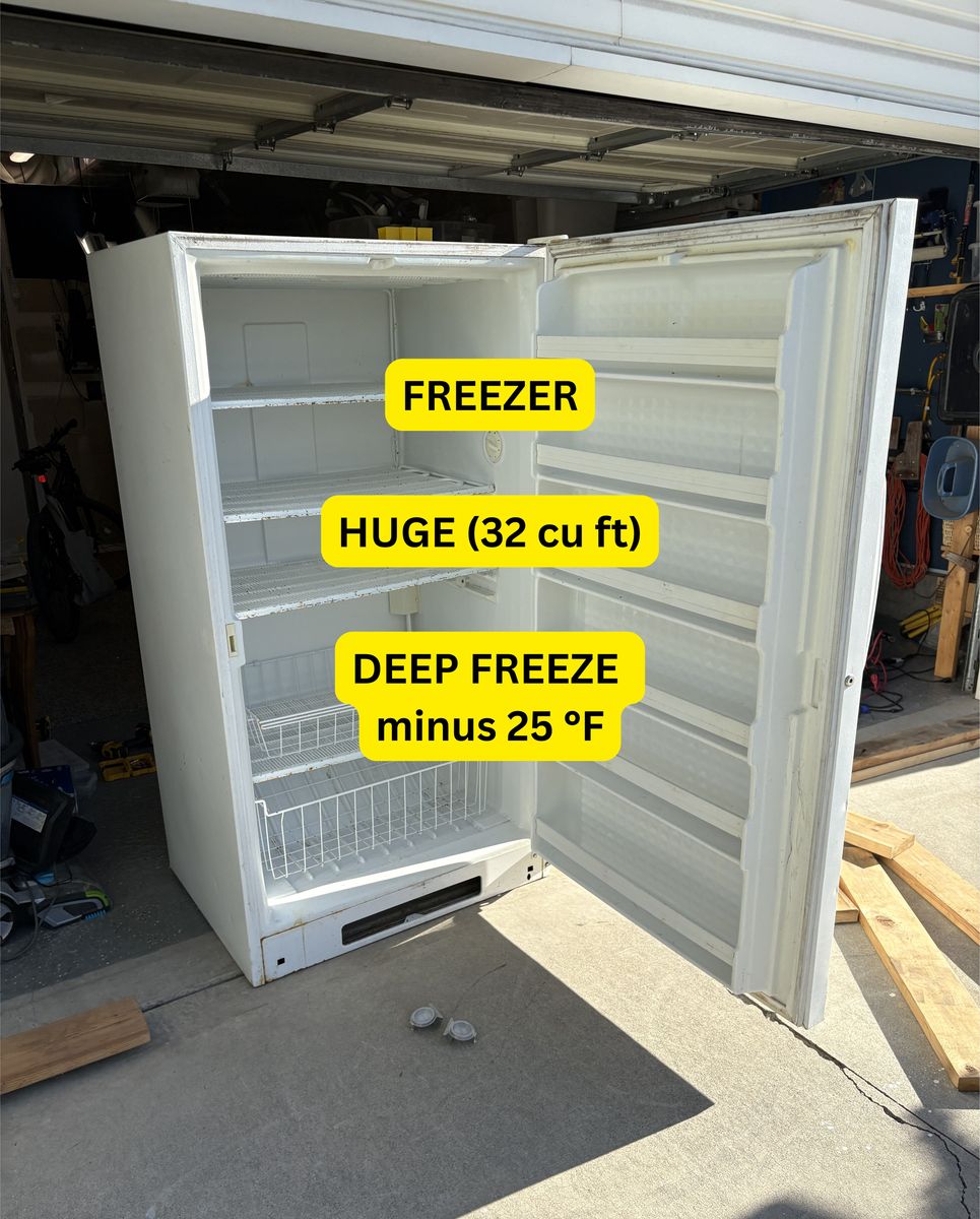 FREE DELIVERY -HUGE Freezer- 32 cu ft ** DEEP minus 25 °F **
