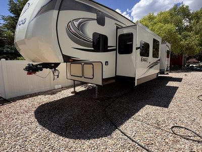 2014 Jayco Eagle Fifth Wheel Travel Trailer - Well-Maintained RV for Your Next Adventure Model 31.5FBHS