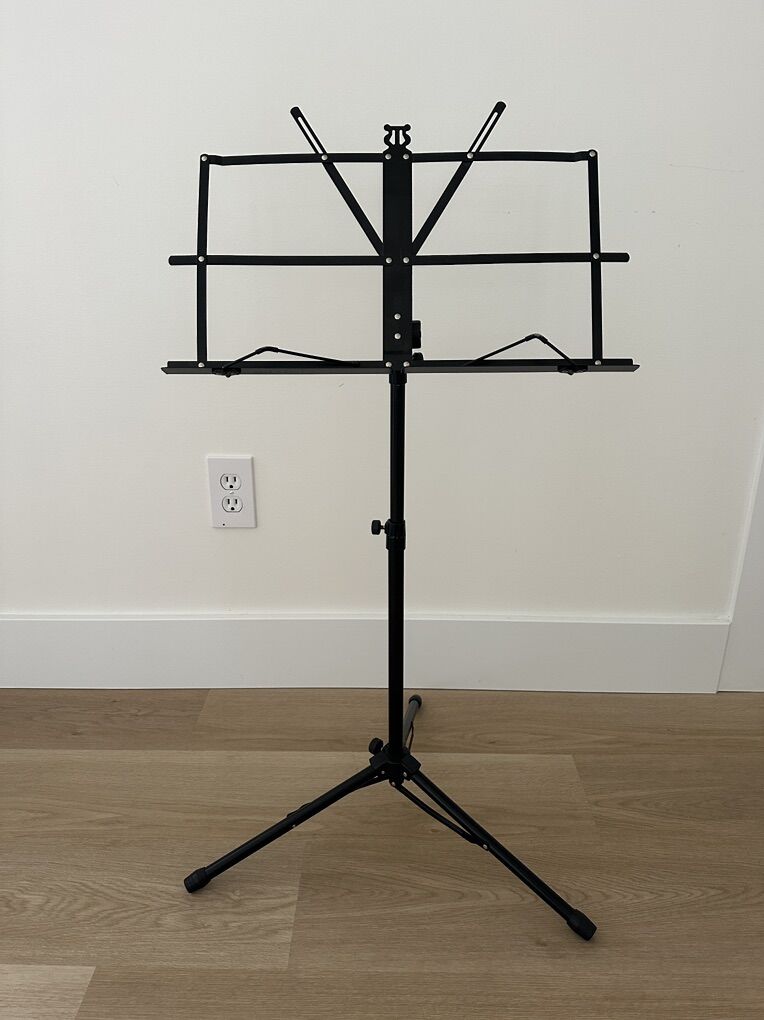 Nice Adjustable Music Stand