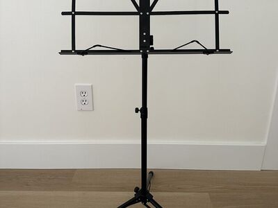 Nice Adjustable Music Stand