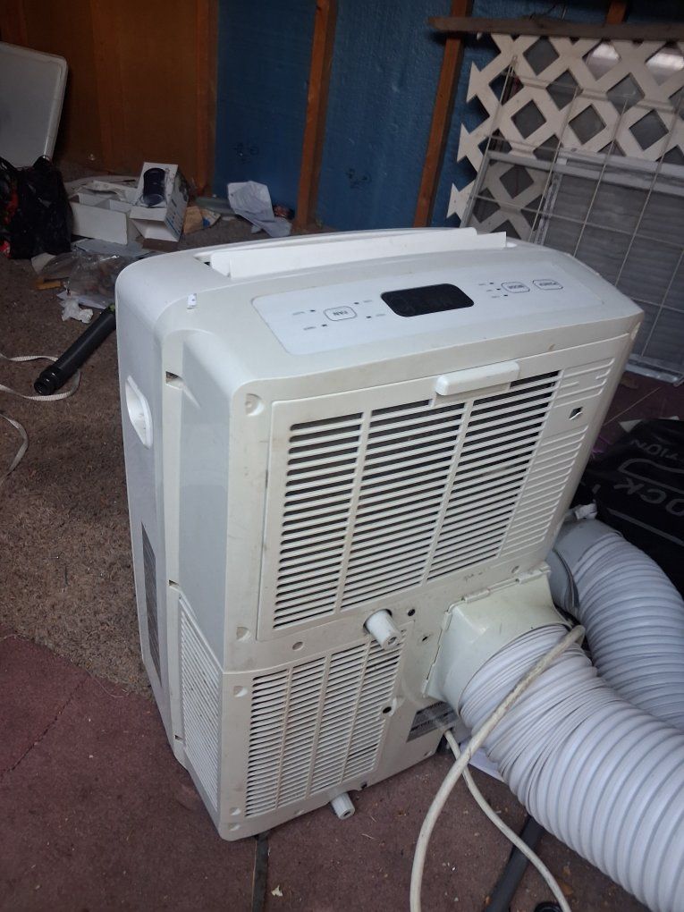 Main image 3