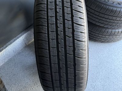 Dunlop grandtrek pt5a tires. 265/55/20
