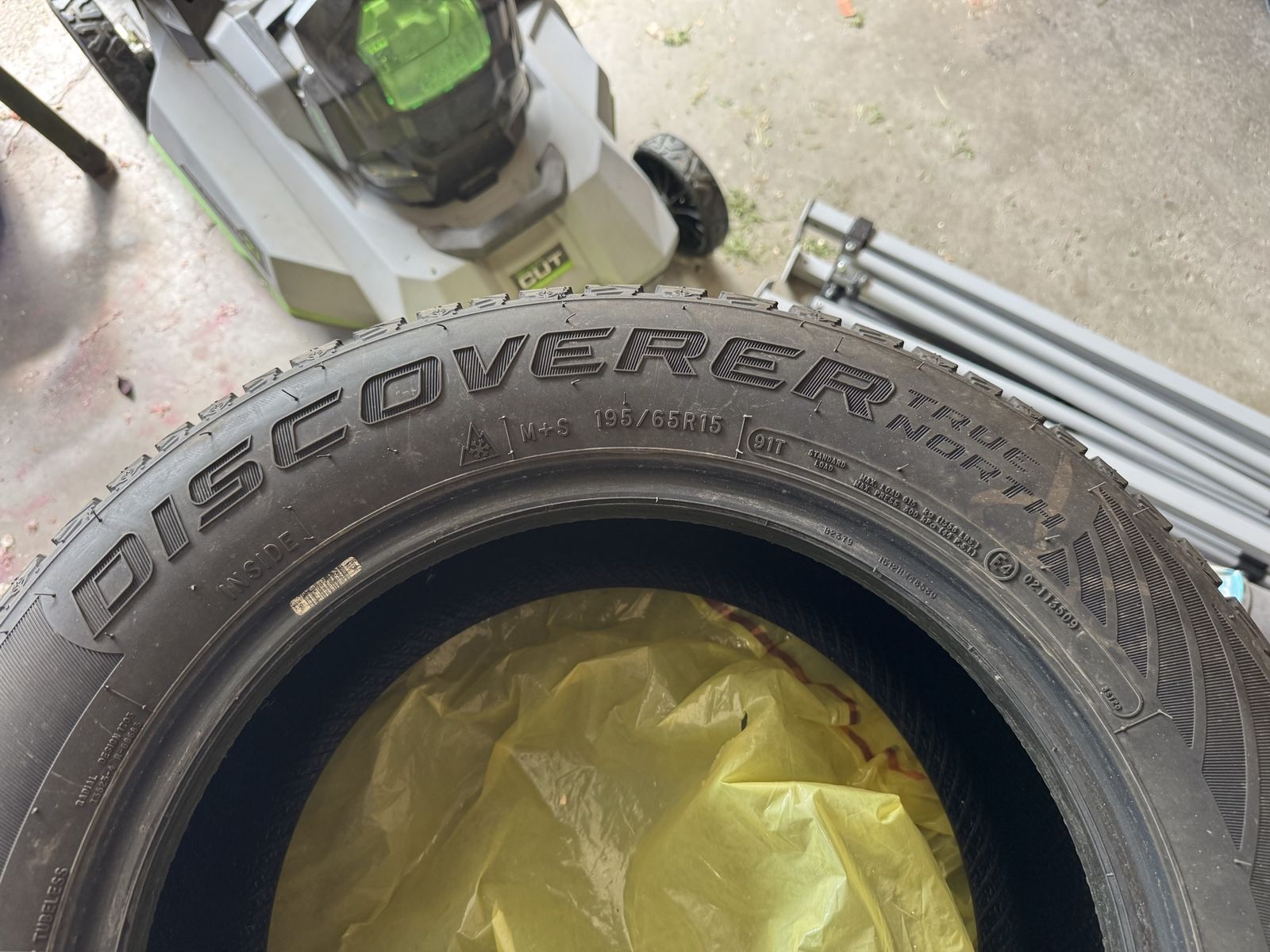 Snow Tires: 195/65R15 (set of 4)