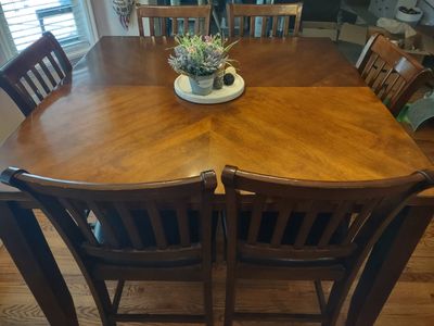 Tall table and chairs