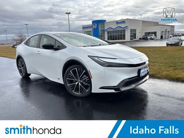 2023 TOYOTA PRIUS XLE