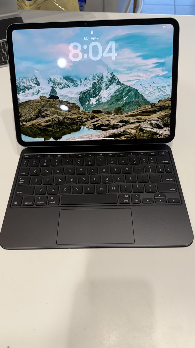 iPad Pro M4 with apple magic keyboard 11"  WiFi Cellular Tandem OLED display tablet computer iOS