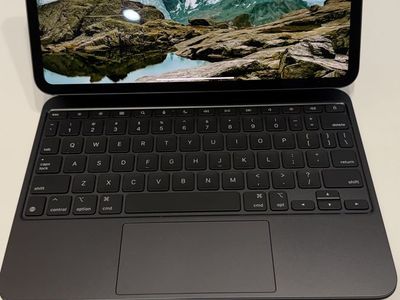 iPad Pro M4 with apple magic keyboard 11" WiFi Cellular Tandem OLED display tablet computer iOS