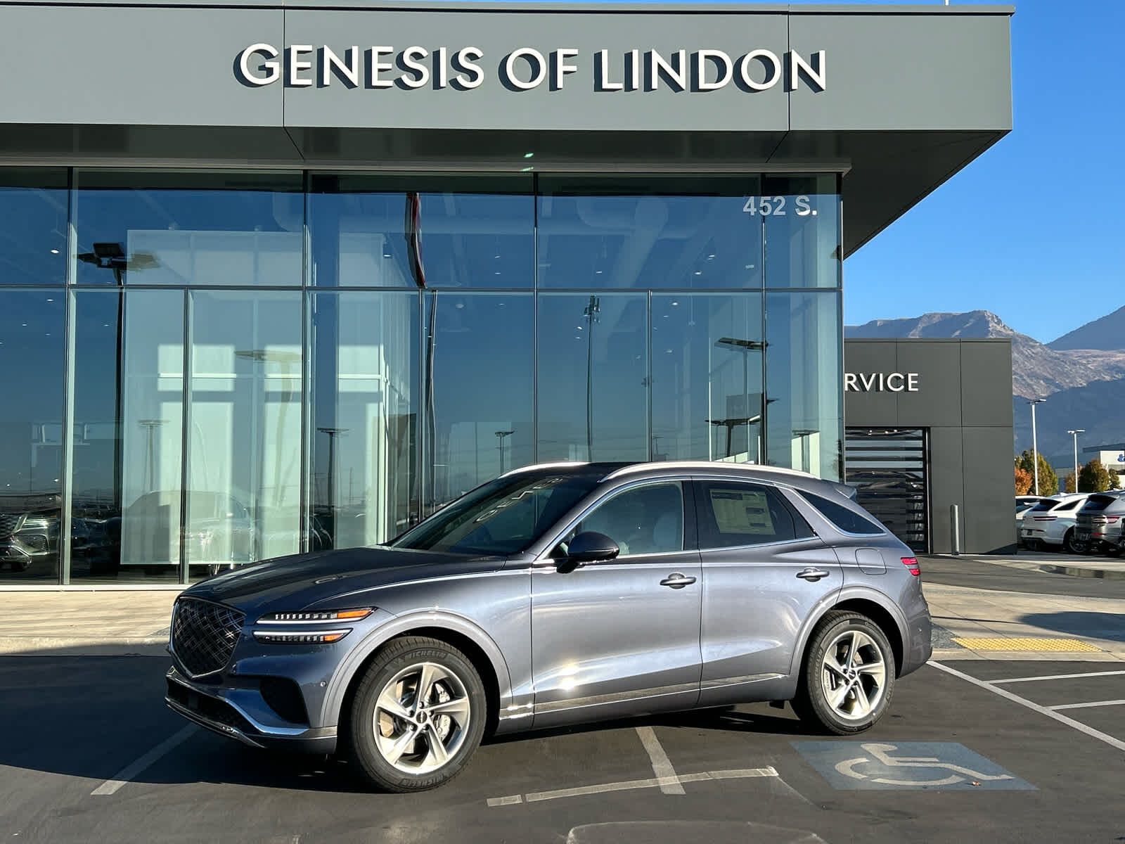 2026 Genesis GV70 2.5T Advanced