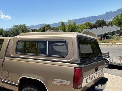 Century tan Truck Shell / Camper Cap