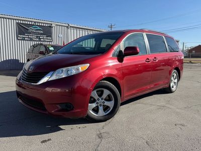 2012 TOYOTA SIENNA LE 8-Passenger
